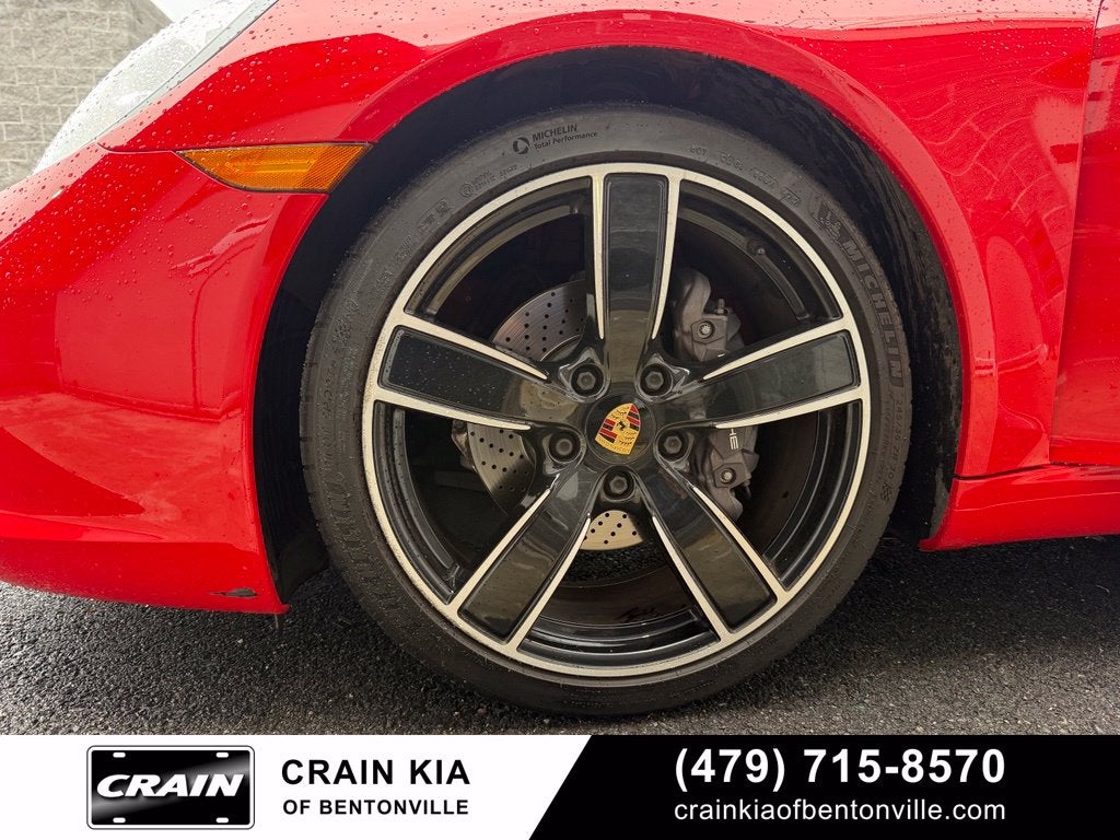 2018 Porsche 911 Carrera