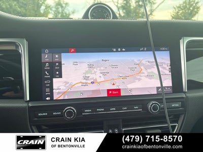 2021 Porsche Macan Base - AWD / PANORAMIC SUNROOF / CLEAN CARFAX