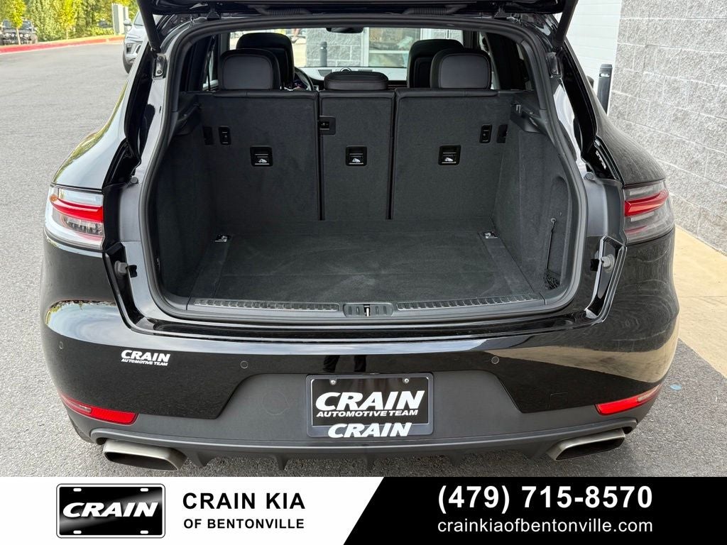 2021 Porsche Macan Base - AWD / PANORAMIC SUNROOF / CLEAN CARFAX