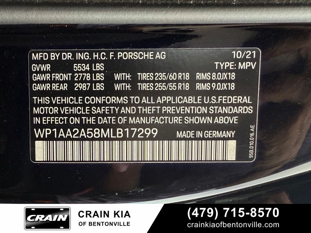 2021 Porsche Macan Base - AWD / PANORAMIC SUNROOF / CLEAN CARFAX