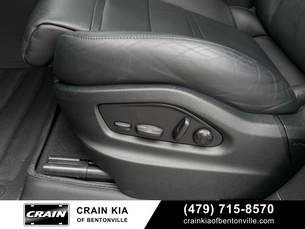 2024 Porsche Cayenne Coupe S - AWD / PANORAMIC SUNROOF / ONE OWNER