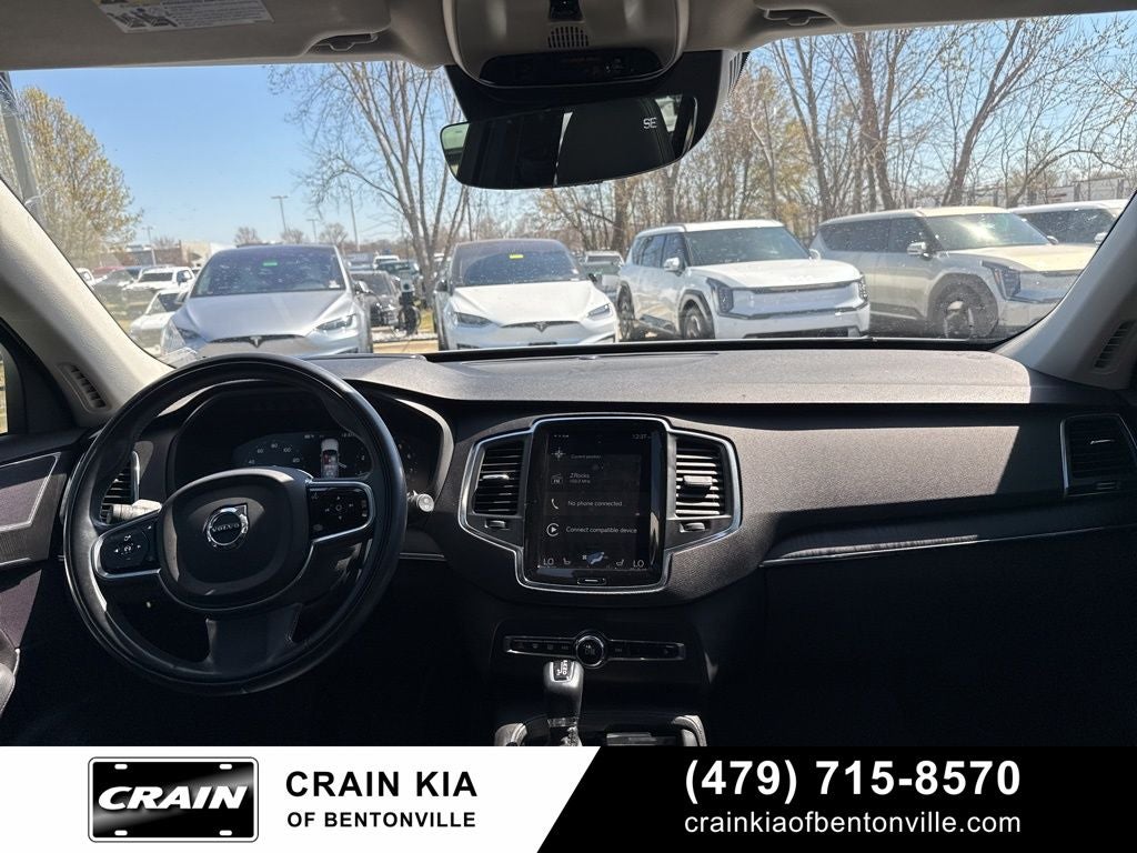 2020 Volvo XC90 T6 Momentum - AWD / PANORAMIC SUNROOF