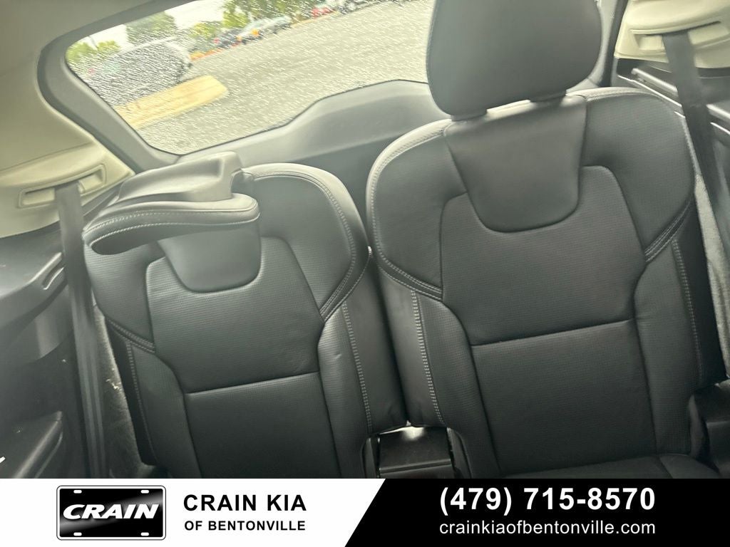 2019 Volvo XC90 T6 Inscription - AWD / PANORAMIC SUNROOF / CLEAN CARFAX