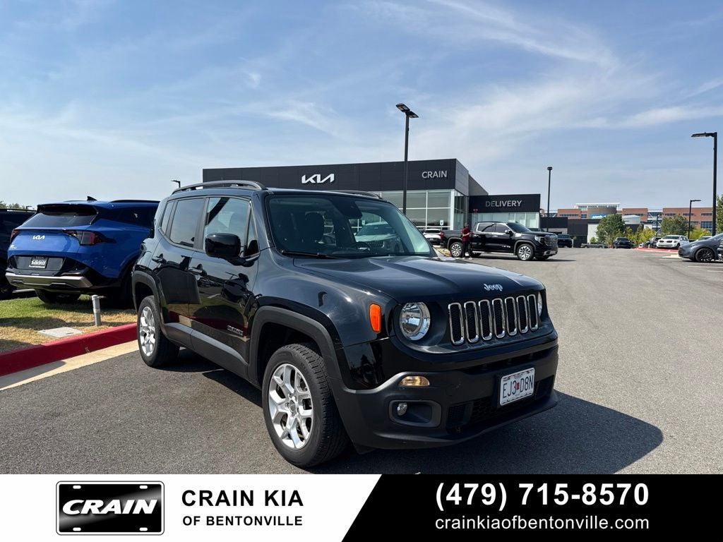 2017 Jeep Renegade Latitude - 4WD / CLEAN CARFAX / DUAL SUNROOF