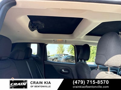 2017 Jeep Renegade Latitude - 4WD / CLEAN CARFAX / DUAL SUNROOF