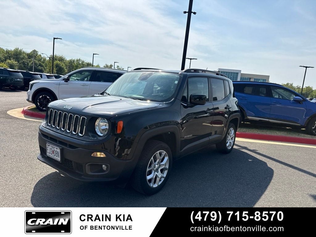 2017 Jeep Renegade Latitude - 4WD / CLEAN CARFAX / DUAL SUNROOF