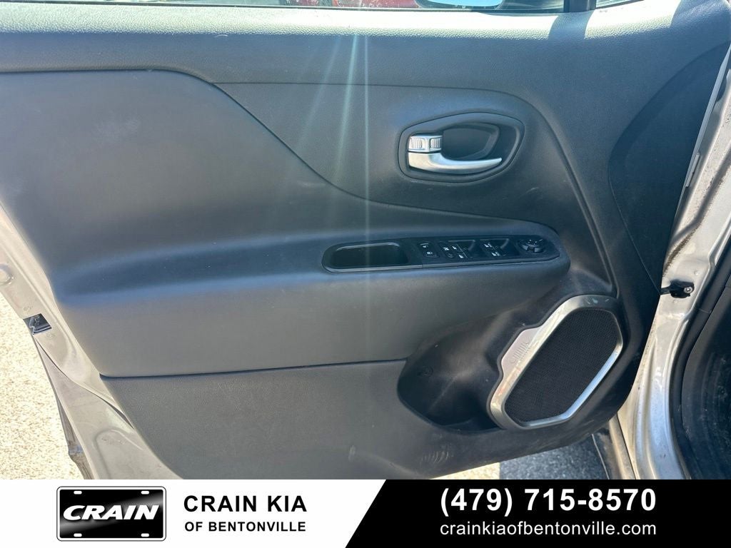 2018 Jeep Renegade Limited - 4WD / PANORAMIC SUNROOF / CLEAN CARFAX