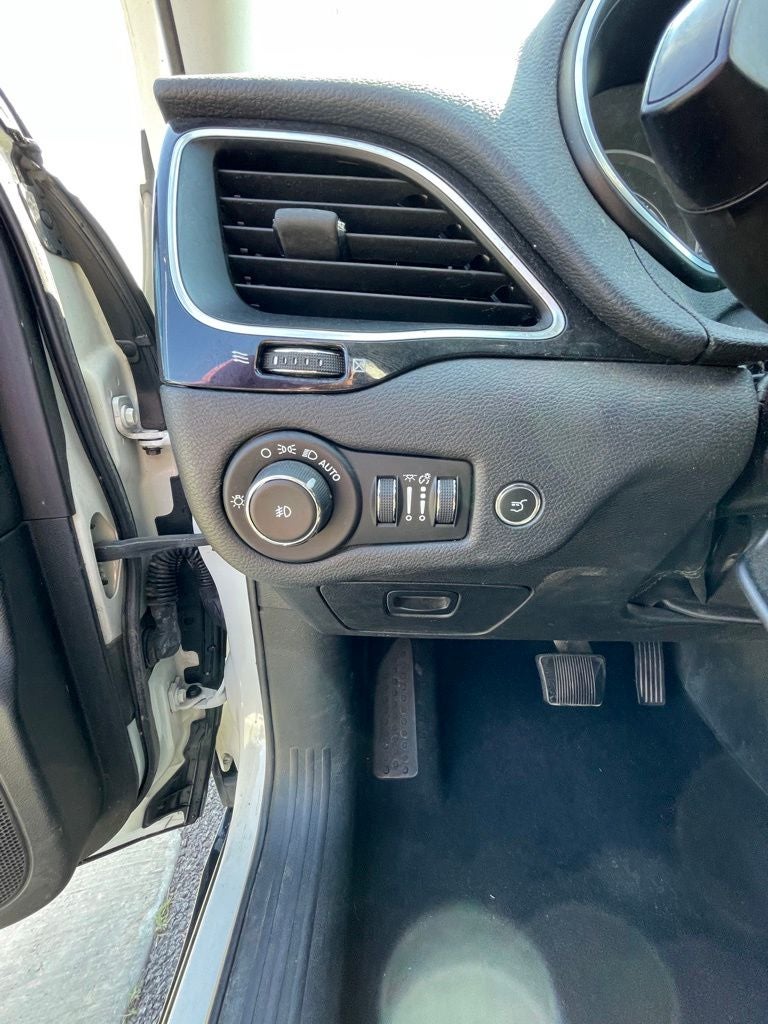 2019 Jeep Cherokee Altitude