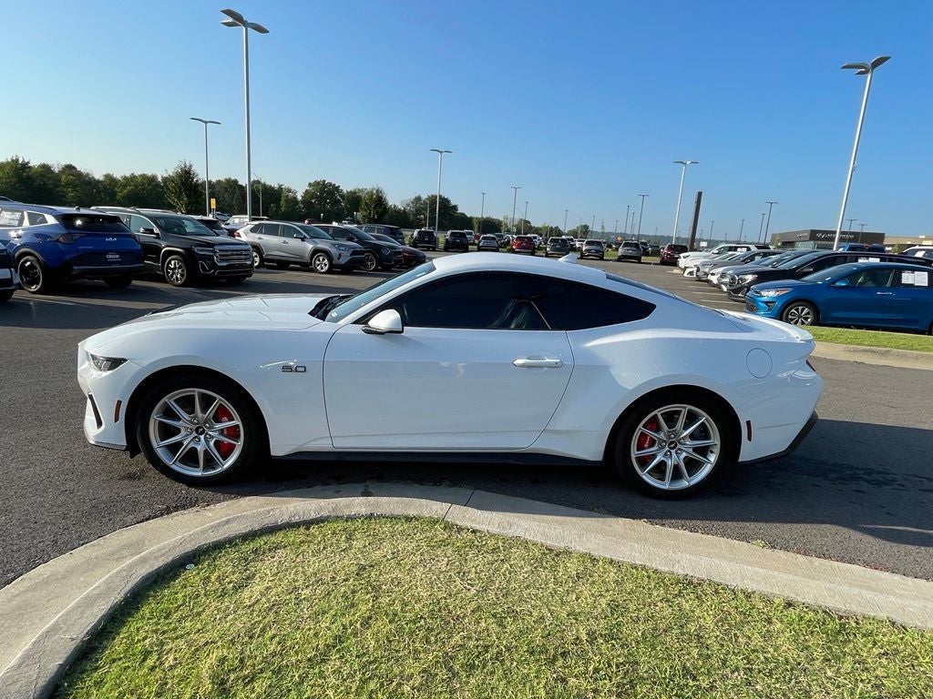 2025 Ford Mustang GT Premium HEATED SEATS / ONE OWNER / LEATHER / CLEAN CARFAX