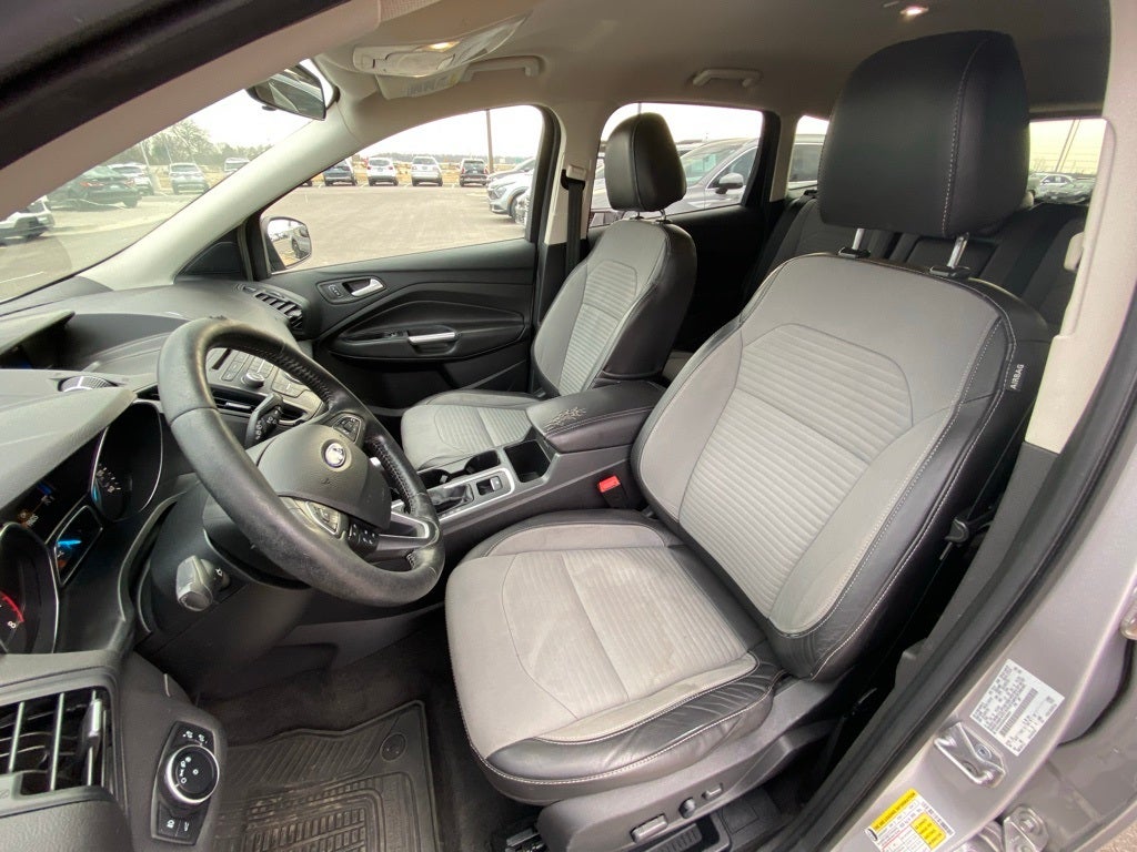 2017 Ford Escape SE FWD / DUAL ZONE AC