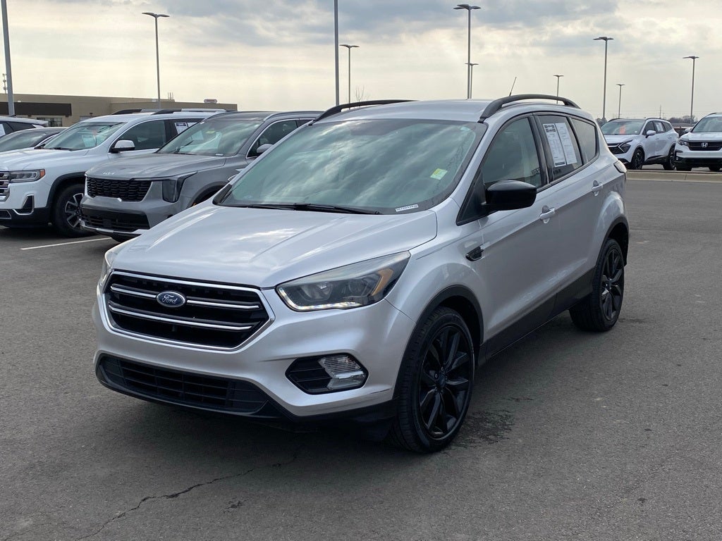 2017 Ford Escape SE FWD / DUAL ZONE AC