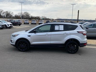 2017 Ford Escape SE FWD / DUAL ZONE AC