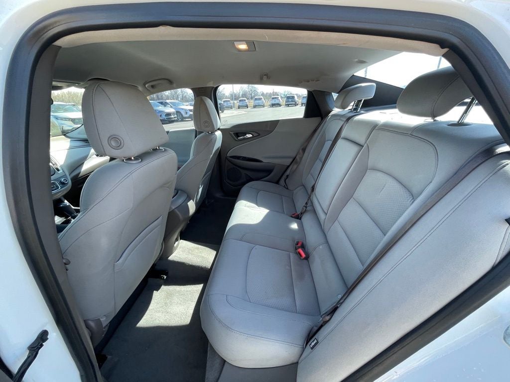 2016 Chevrolet Malibu LS 1LS