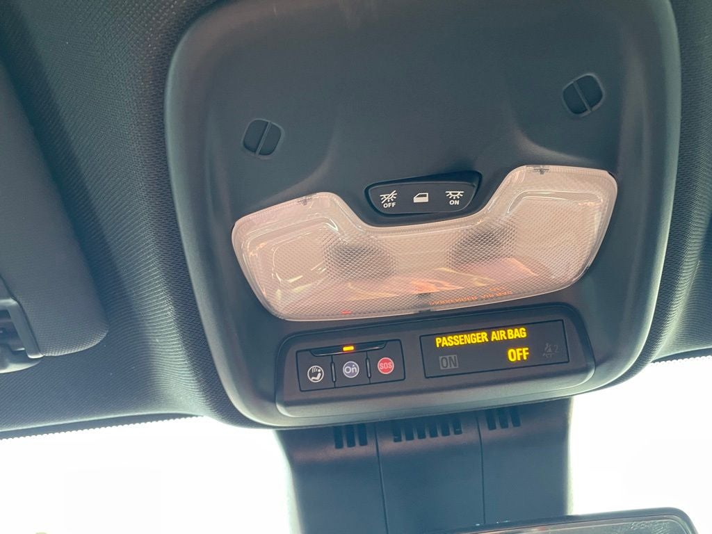 2024 Chevrolet Colorado Work Truck ONE OWNER / NAV / RWD