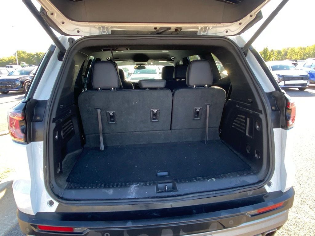 2024 GMC Acadia Elevation NAV / LUXURY PACKAGE / HEATED SEATS