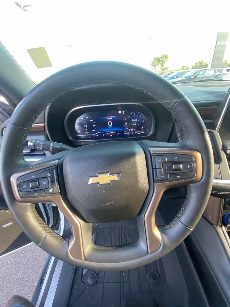 2023 Chevrolet Tahoe High Country ONE OWNER / SUNROOF / LEATHER / HEATED SEATS