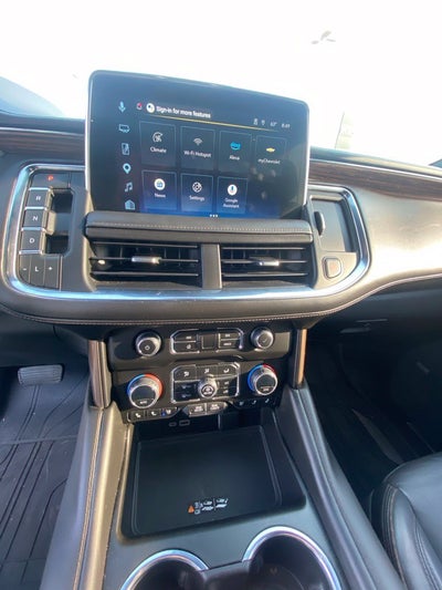 2023 Chevrolet Tahoe High Country ONE OWNER / SUNROOF / LEATHER / HEATED SEATS