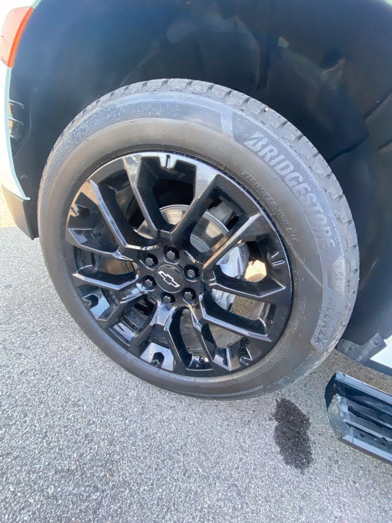 2023 Chevrolet Tahoe High Country ONE OWNER / SUNROOF / LEATHER / HEATED SEATS