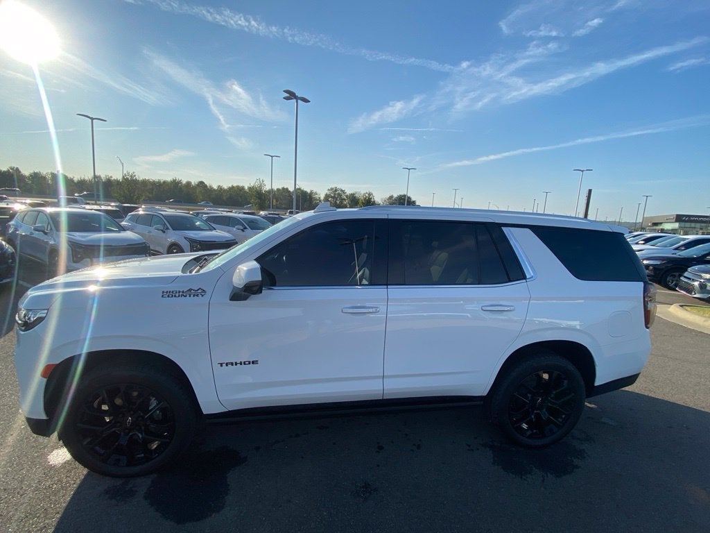 2023 Chevrolet Tahoe High Country ONE OWNER / SUNROOF / LEATHER / HEATED SEATS
