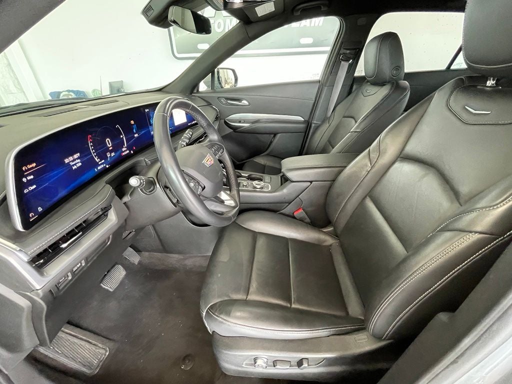 2024 Cadillac XT4 Premium Luxury