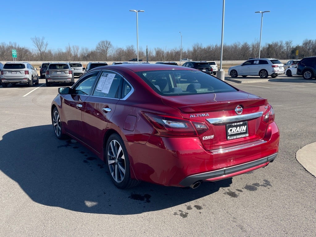2017 Nissan Altima 2.5 SR LOW PAYMENTS
