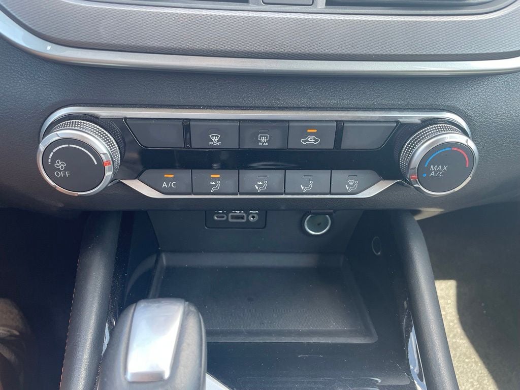 2025 Nissan Altima 2.5 SR ONE OWNER / POWER DRIVERS SEAT / BLIND SPOT