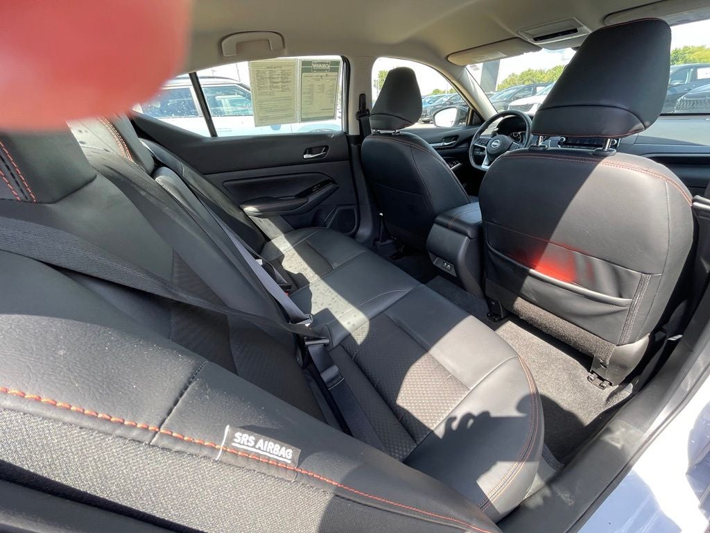 2025 Nissan Altima 2.5 SR ONE OWNER / POWER DRIVERS SEAT / BLIND SPOT