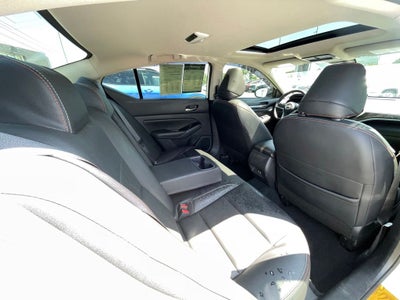 2023 Nissan Altima 2.5 SR MOONROOF / HEATED SEATS