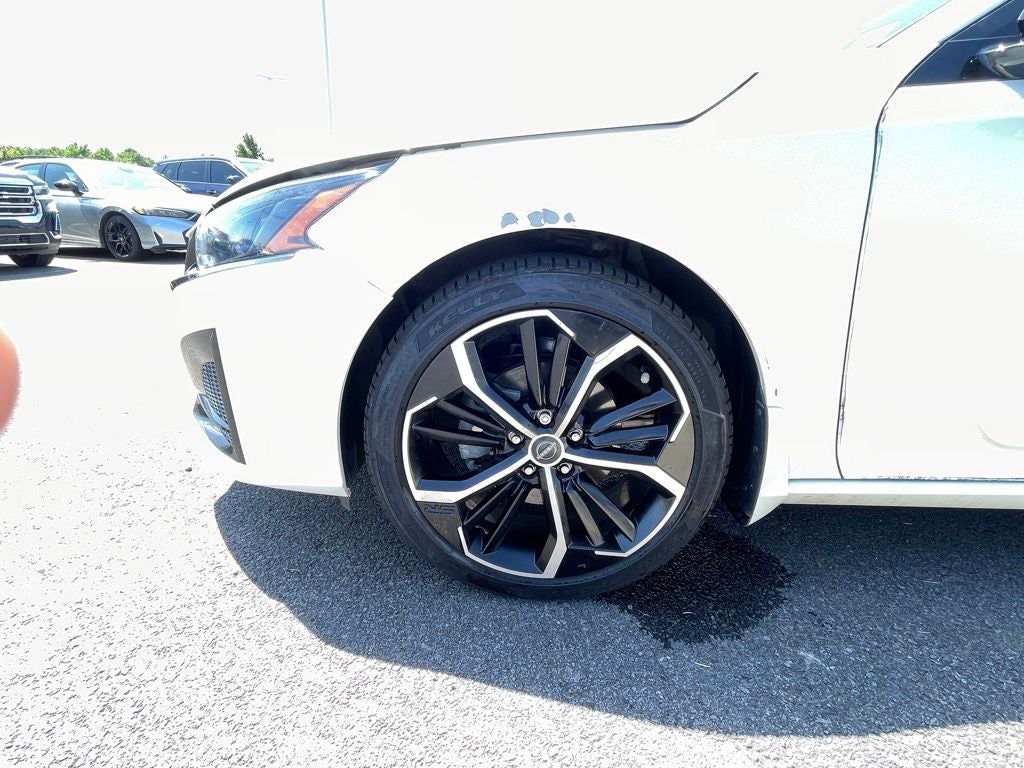 2023 Nissan Altima 2.5 SR MOONROOF / HEATED SEATS