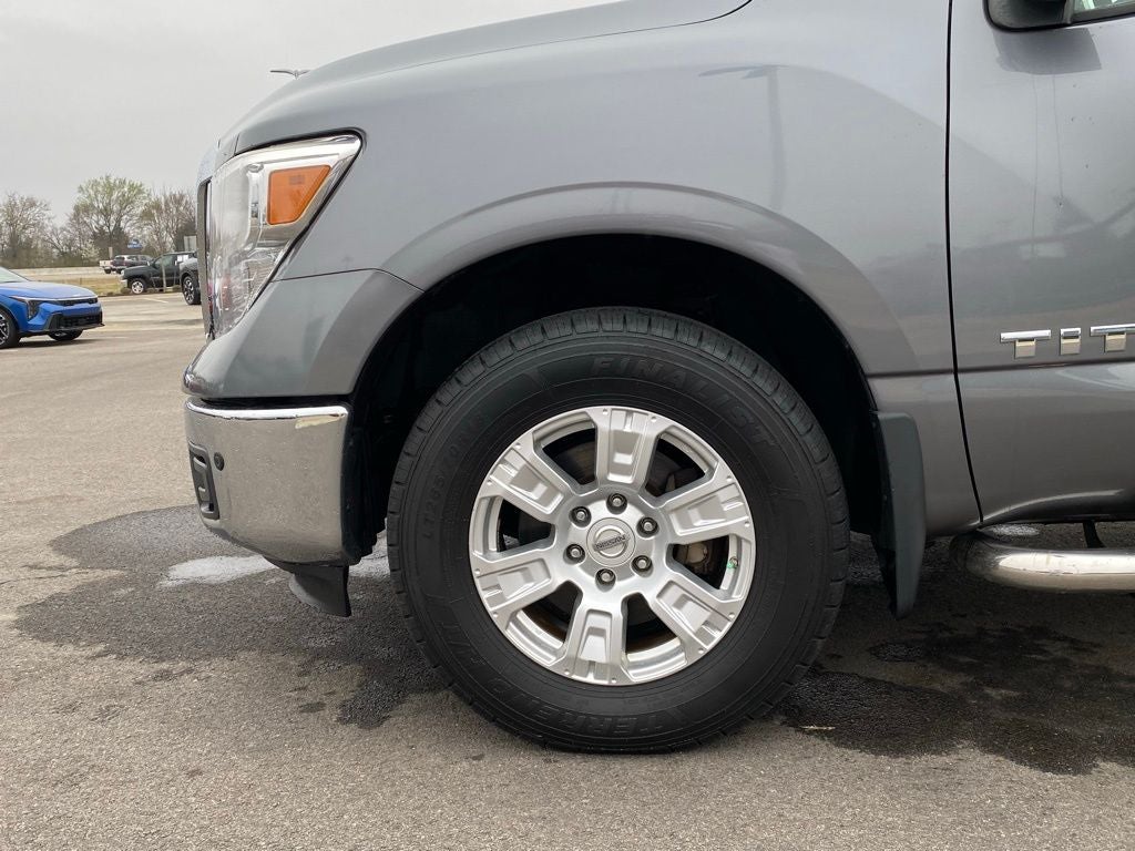 2018 Nissan Titan SV