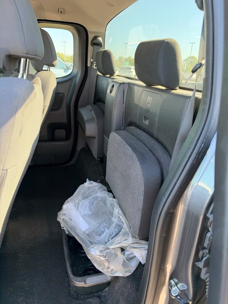 2022 Nissan Frontier S
