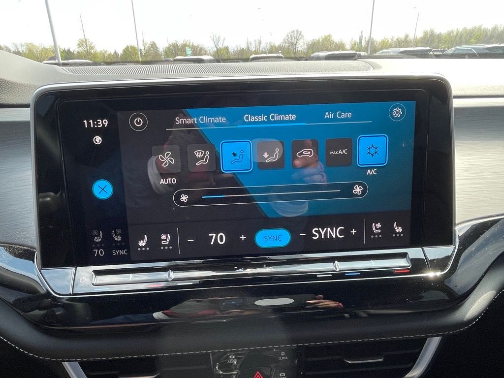 2024 Volkswagen Atlas Cross Sport 2.0T SE w/Technology HEATED SEATS / COOLED SEATS / CLEAN CARFAX