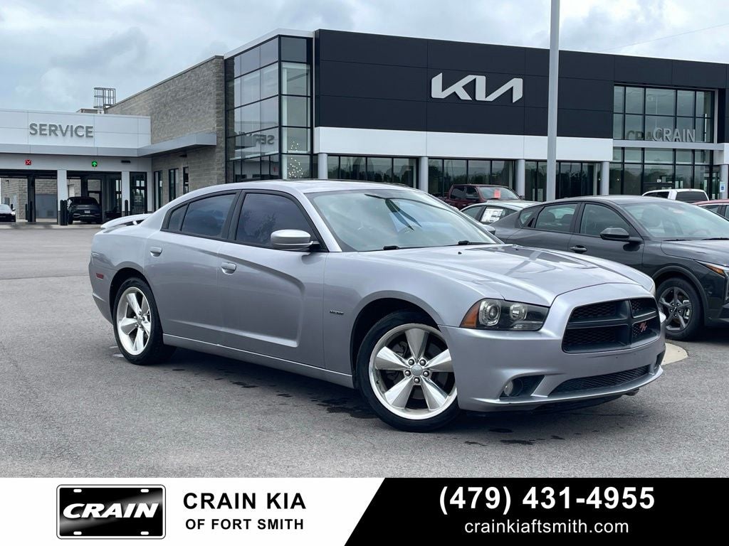2014 Dodge Charger R/T HEATED SEATS / CLEAN CARFAX / NAV