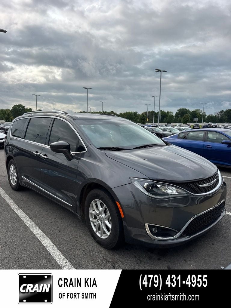 2020 Chrysler Pacifica Touring L POWER LIFT GATE / HEATED SEATS