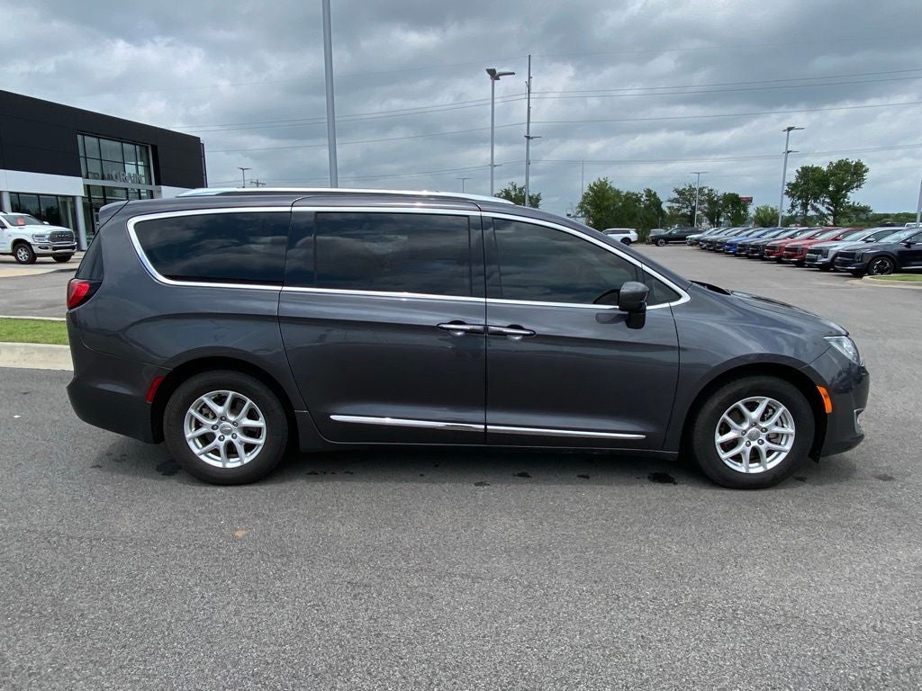 2020 Chrysler Pacifica Touring L POWER LIFT GATE / HEATED SEATS