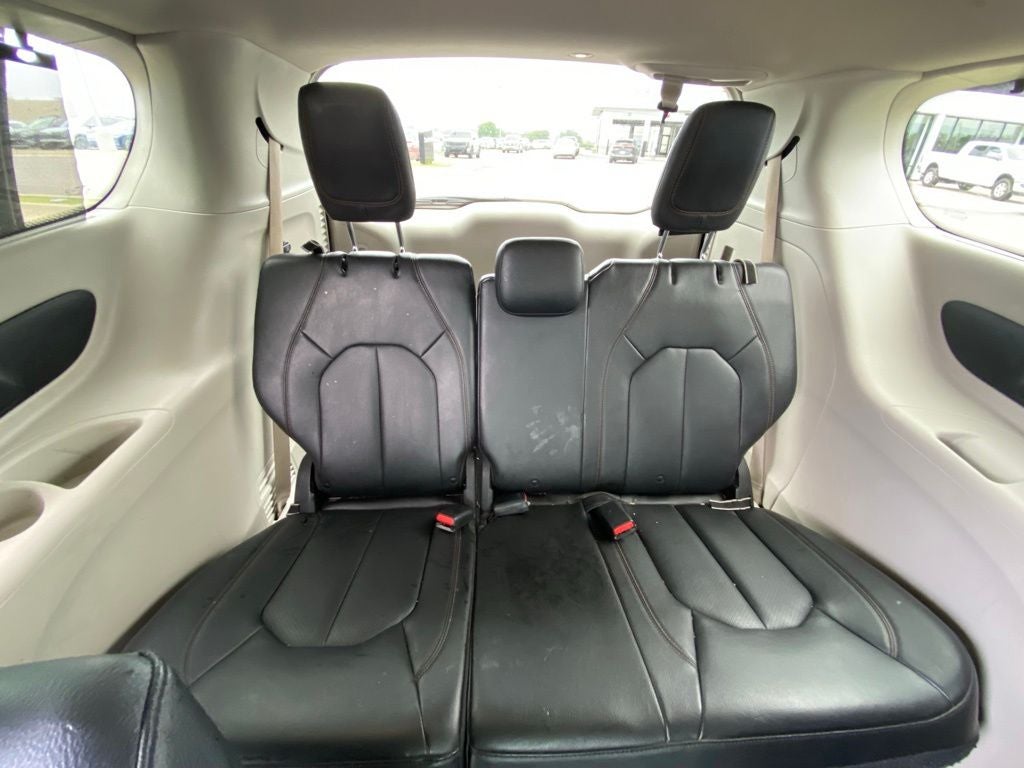2020 Chrysler Pacifica Touring L POWER LIFT GATE / HEATED SEATS