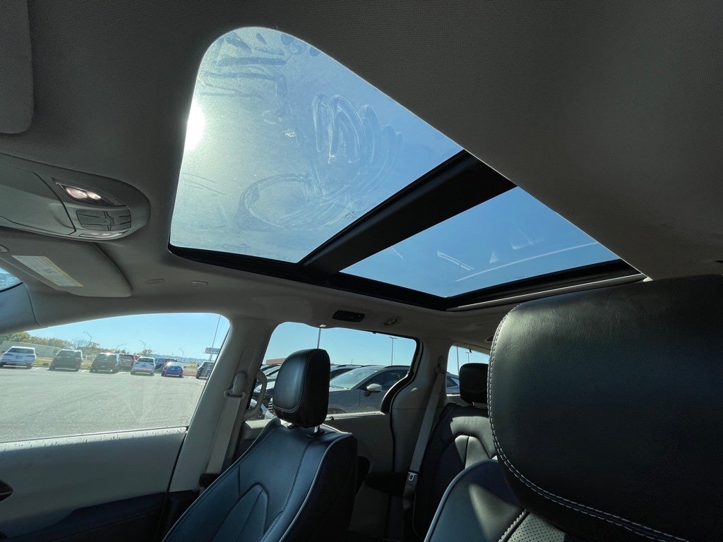 2024 Chrysler Pacifica Limited HEATED SEATS / LEATHER / MOONROOF
