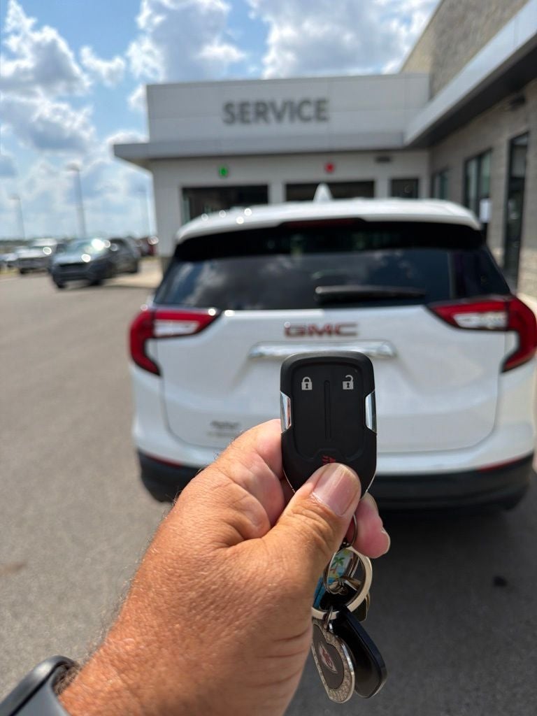 2023 GMC Terrain SLE
