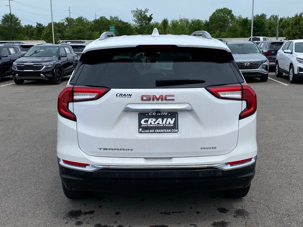 2024 GMC Terrain SLT