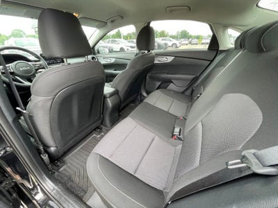 2023 Kia Forte LX ONE OWNER / CLEAN CARFAX