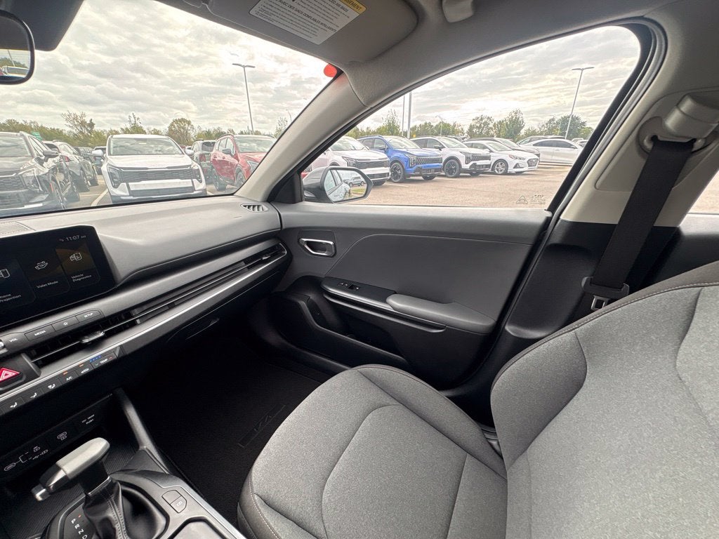 2025 Kia K4 LX ONE OWNER / CLEAN CARFAX
