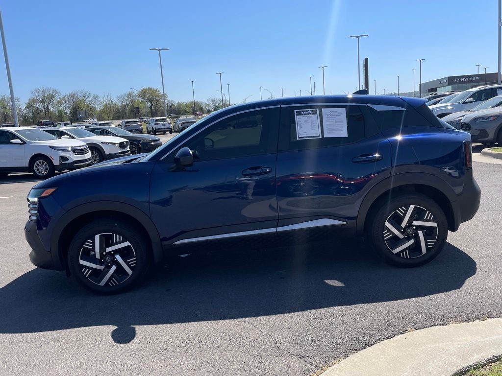 2025 Nissan Kicks SV