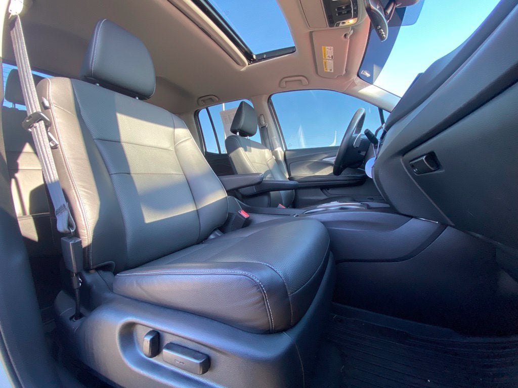 2023 Honda Ridgeline RTL AWD / POWER DRIVERS SEATS / MOONROOF