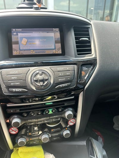 2016 Nissan Pathfinder SV
