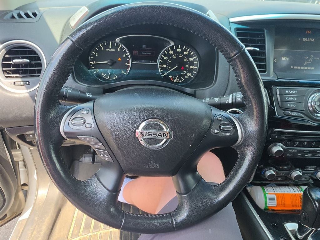 2018 Nissan Pathfinder SV
