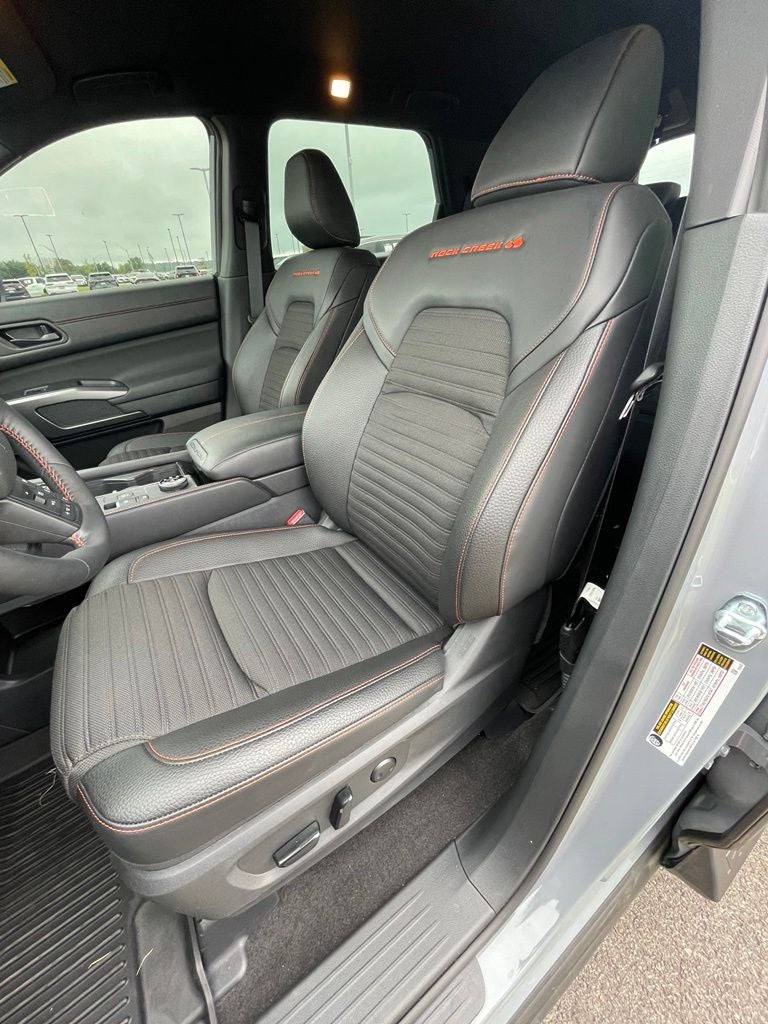 2026 Nissan Pathfinder Rock Creek 4X4 / HEATED SEATS / ONE OWNER