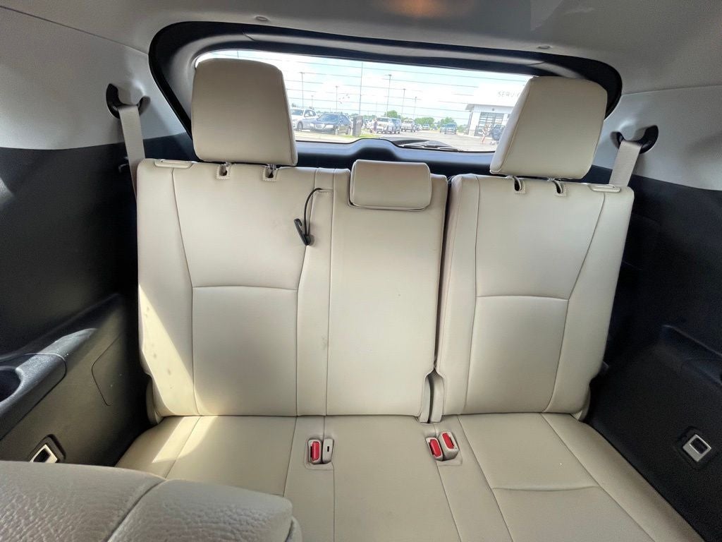 2023 Toyota Highlander Hybrid XLE HEATED SEATS / ONE OWNER / CLEAN CARFAX