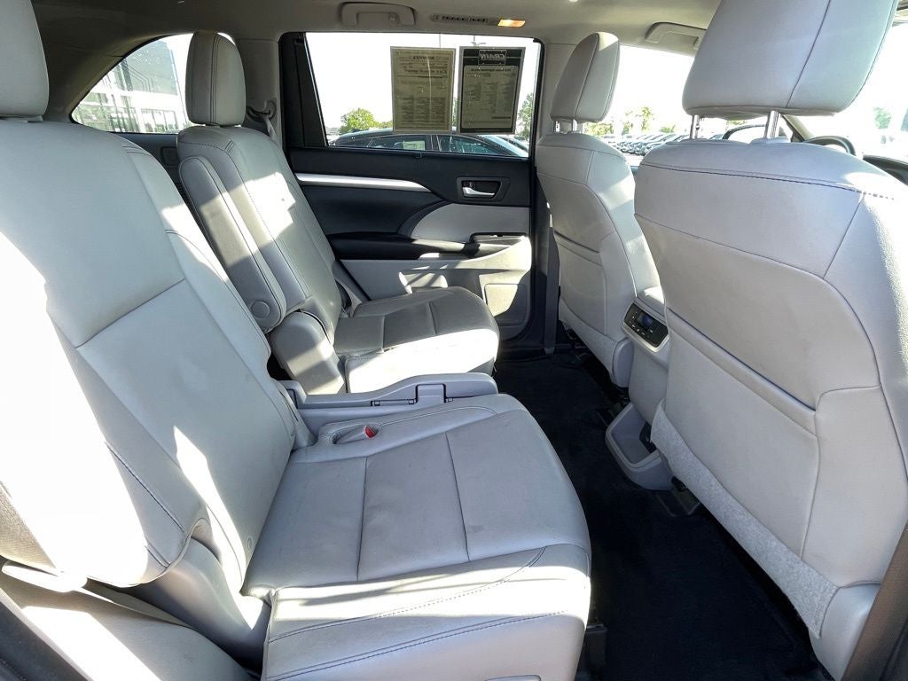 2016 Toyota Highlander XLE V6