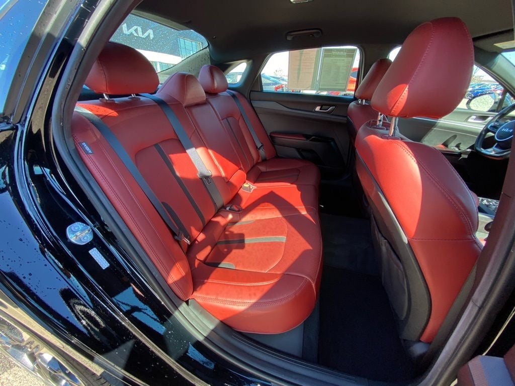 2024 Kia K5 GT-Line ONE OWNER / HEATED SEATS / AWD