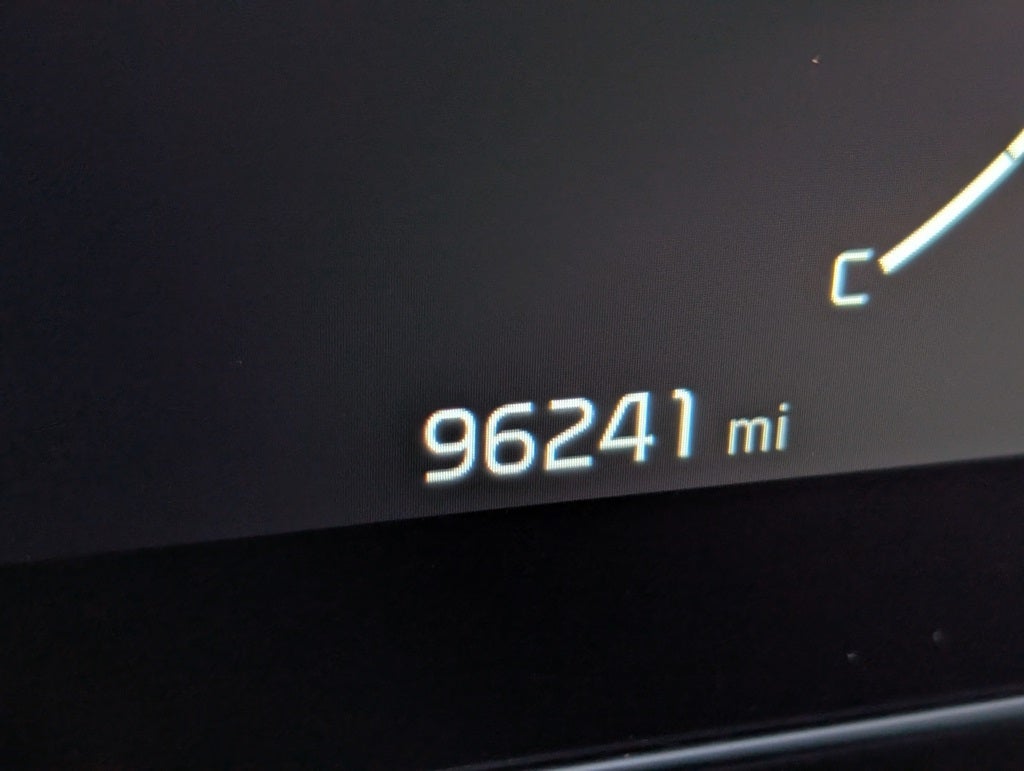 2023 Kia Sportage SX-Prestige MOONROOF / LEATHER / ONE OWNER